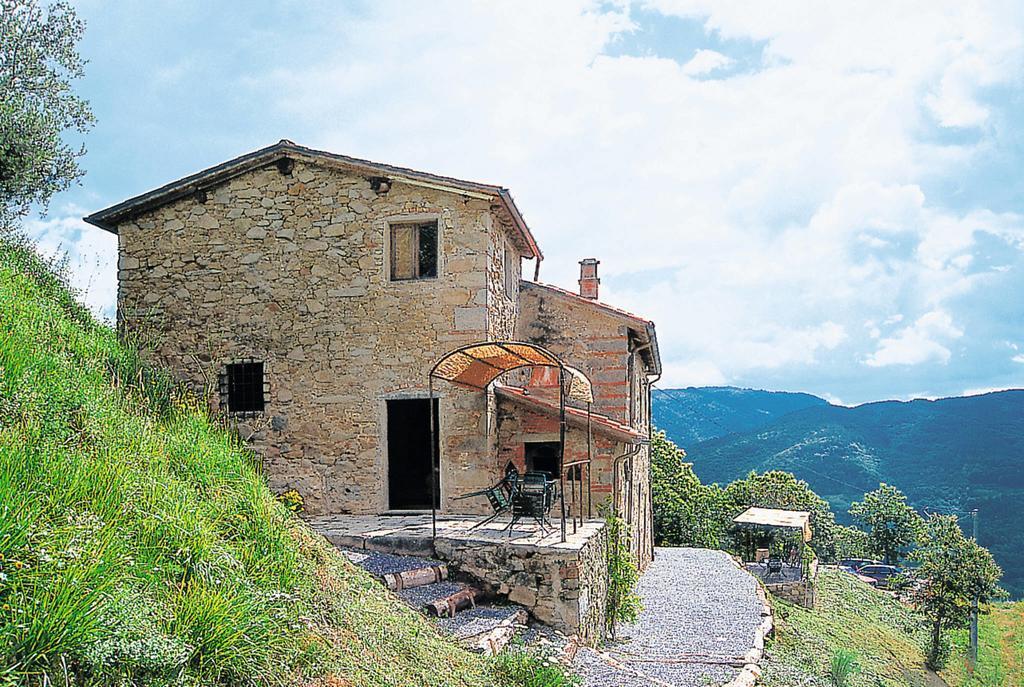 Fattoria Di Pietrabuona Apartment Pescia Exterior photo
